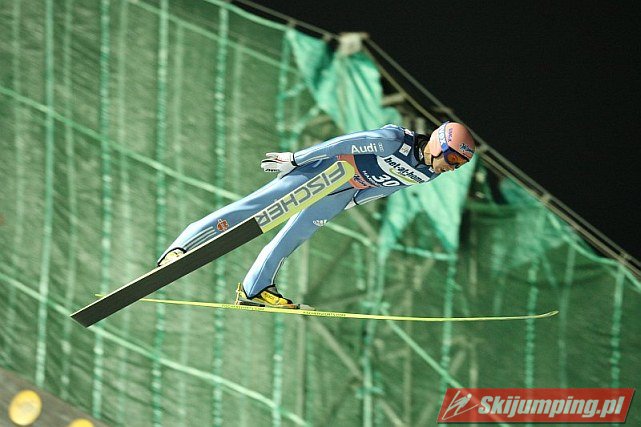 072 Michael Neumayer